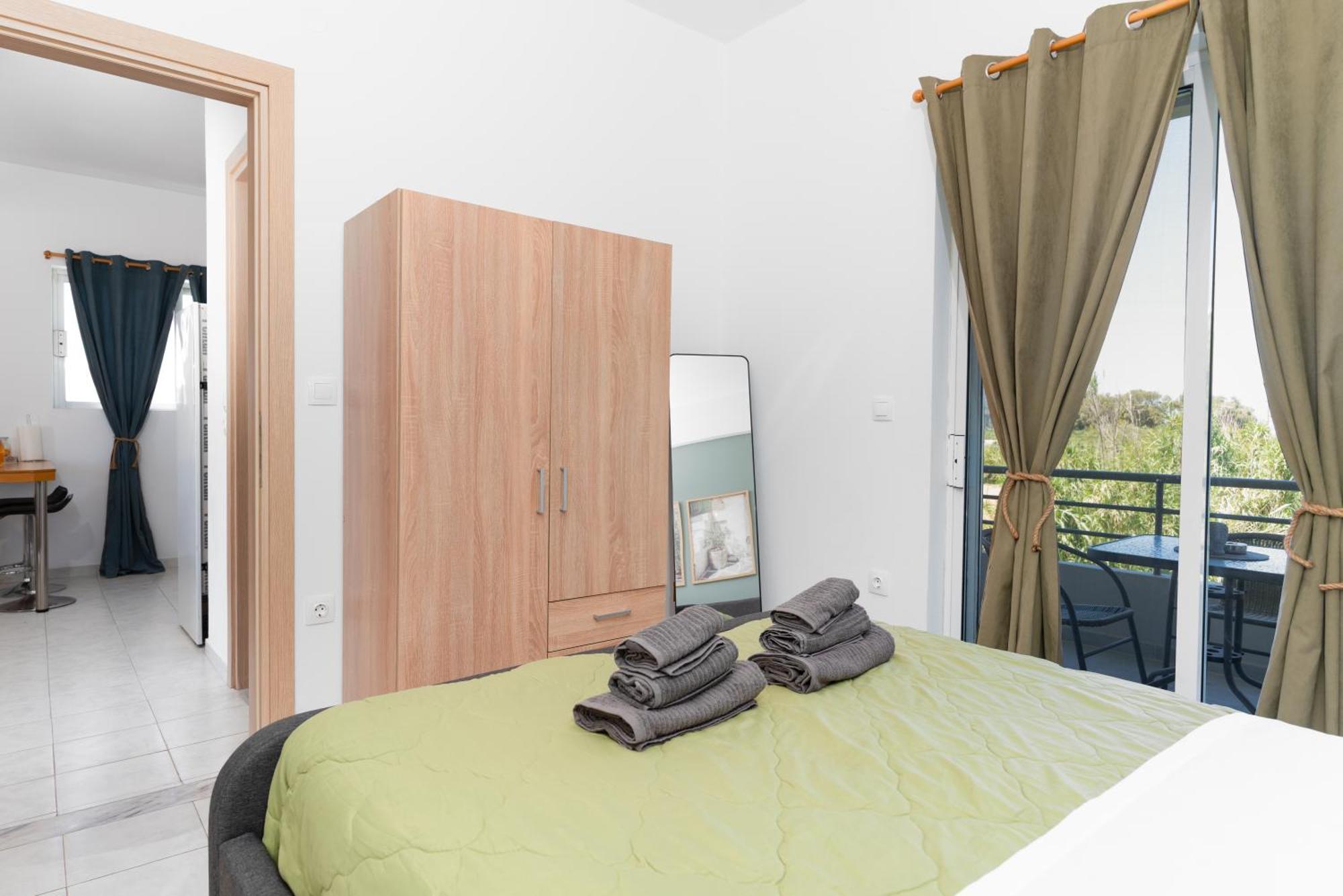 Marvinas Seaside Apartments, Gaia Apartment & Hydor Jacuzzi Apartment Kremastí المظهر الخارجي الصورة